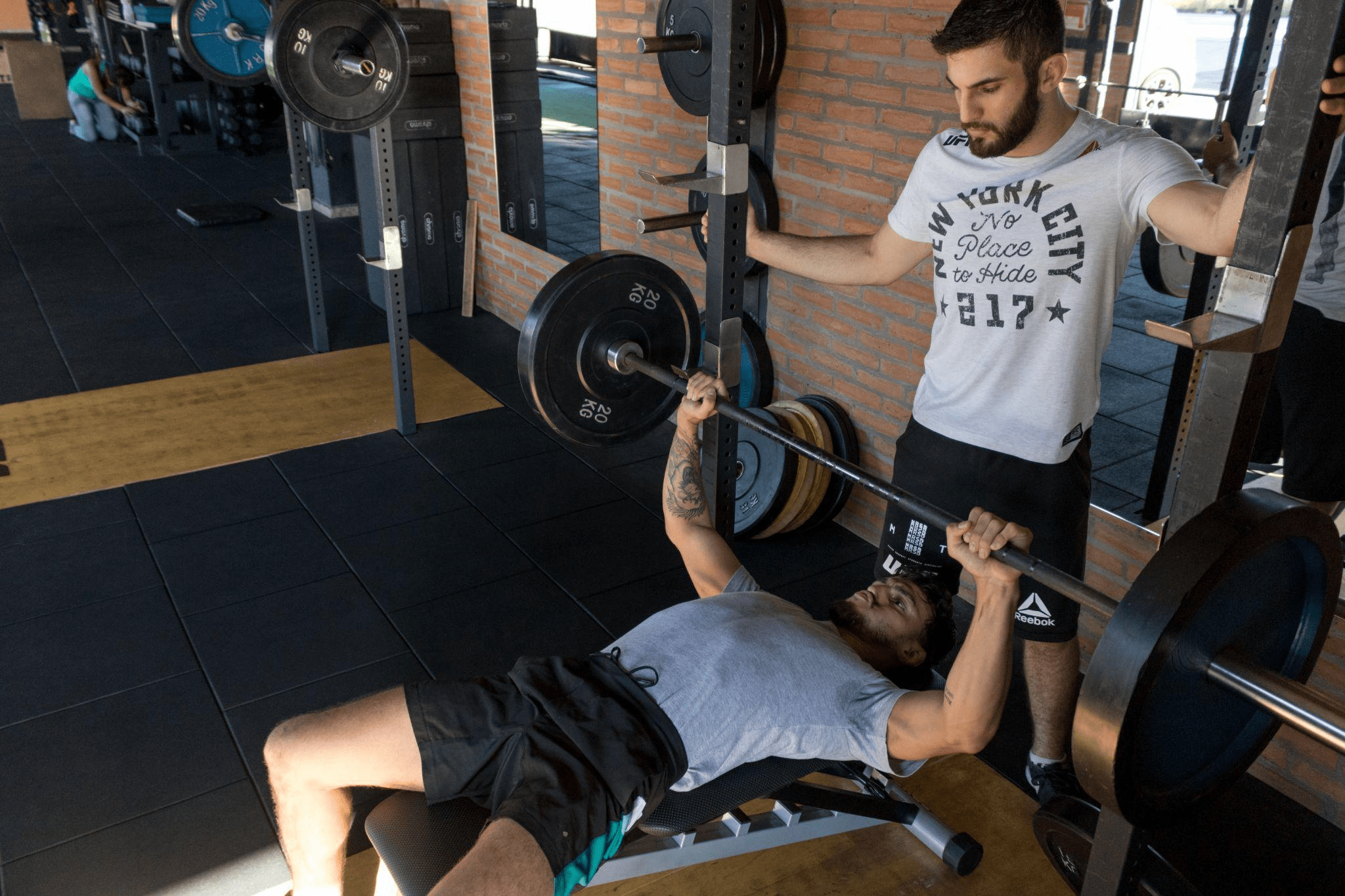 A man holding barbell