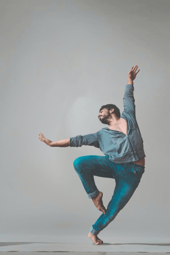 A man dancing in NYC