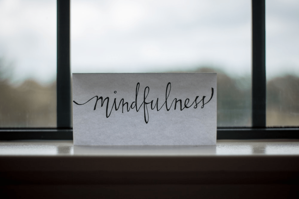 A note with mindfulness inscription 